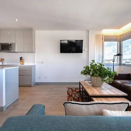 2 Bedrooms 1 Bathroom Furnished - Justicia - Incredible Views - Mintystay Madrid Exterior photo