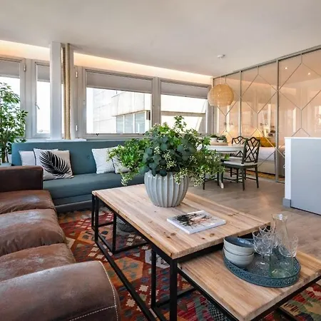 2 Bedrooms 1 Bathroom Furnished - Justicia - Incredible Views - Mintystay Madrid Exterior photo