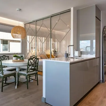 2 Bedrooms 1 Bathroom Furnished - Justicia - Incredible Views - Mintystay Madrid Exterior photo
